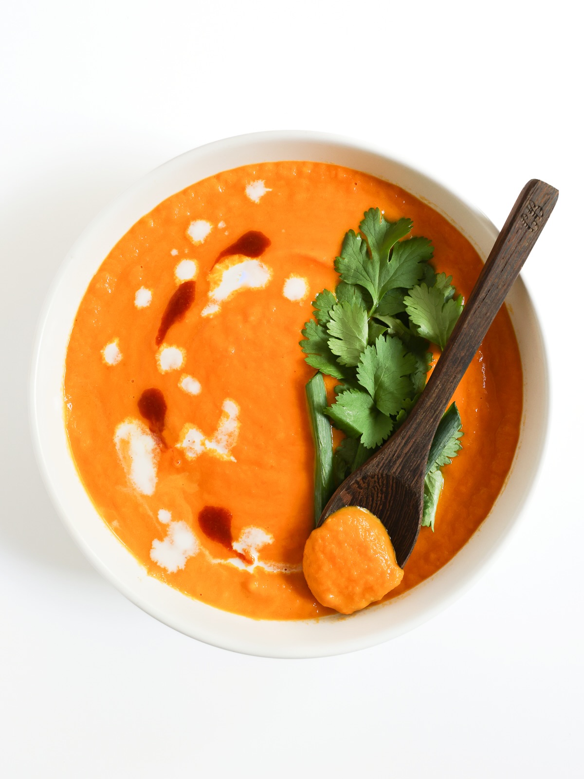 Creamy, light, naturally sweet, slightly spicy, and healthy? 😏
*
Easy Thai Carrot Soup (Vegan, Gluten-Free) 🥕🥥🌶️🥣😋
*
This Tantalizing Thai Soup is:👇
Gluten-Free ❤️
Allergy-Free 🧡
Vegan 💛
Quick & Easy, Make-Ahead + Freezer-Friendly 💚
Customizable & Comforting 💙
Simple Lunch or Light Dinner 💜
*
This easy Thai Carrot Soup is healthy, vegan, gluten-free, and allergy-free! This 30-minute soup recipe is made creamy with coconut milk, naturally sweet, and slightly spicy with Thai curry paste! Just 8 essential ingredients and totally customizable, this velvety carrot soup is packed with flavor and perfect for lunch, dinner, or meal prepping! It’s perfect for the cold weather and when you’re feeling under the weather! 🥕🌶️🥣
*
Click the link in my bio rebeccagf666 for the full recipe on the blog! 👆
https://strengthandsunshine.com/thai-carrot-soup/
*
#thaisoup #vegansoup #soupseason